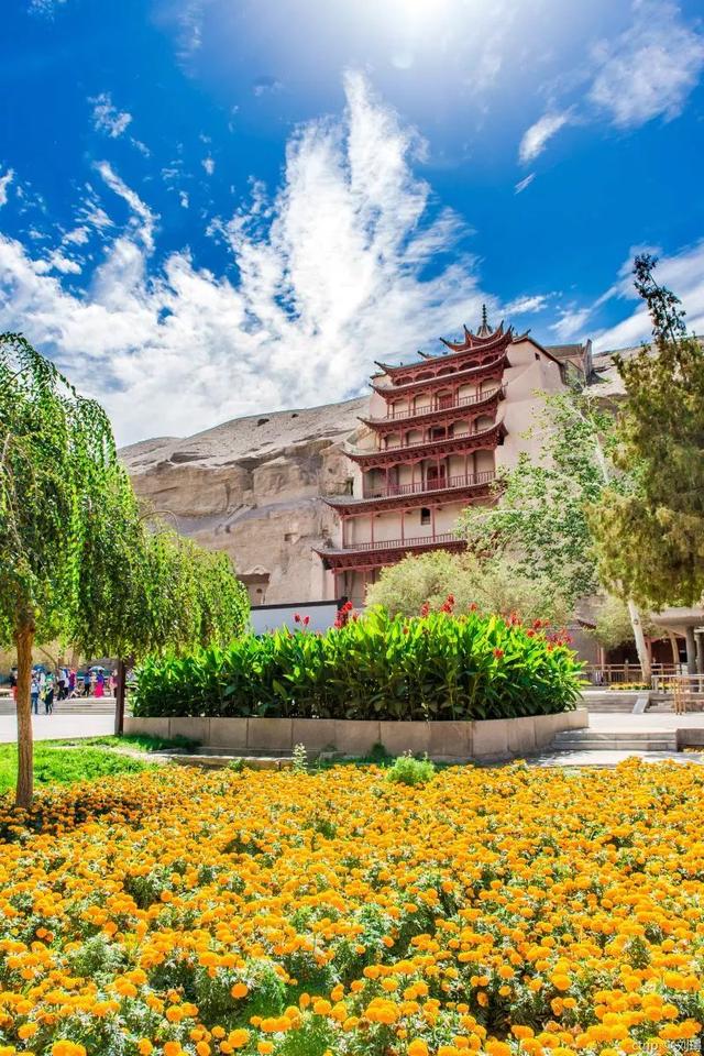 甘肃，历史与现代交织的丝路明珠